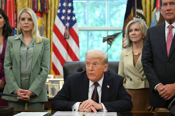 Trump signs off on sending the National Guard to Memphis