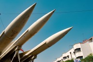 Iran Offers Qatar Missile Protection If It Expels US Forces