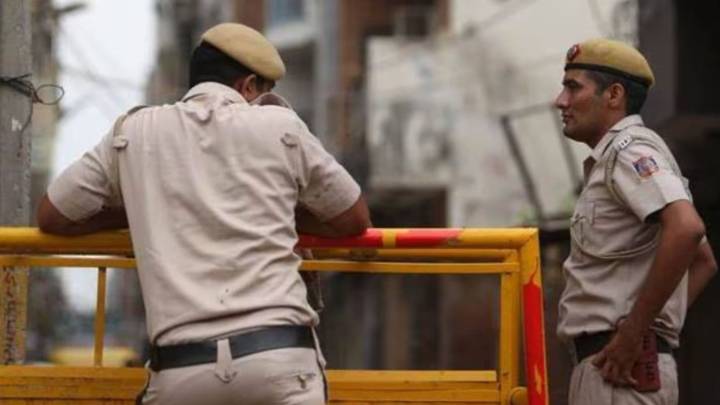 Three arrested for robbing jewellery workshop by impersonating cops in Delhi