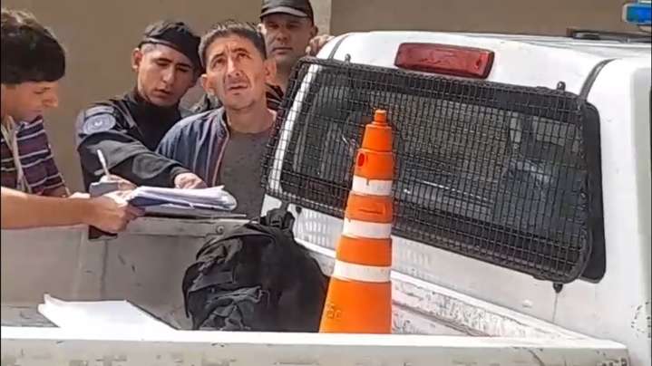 Robó $300.000 que habían cobrado dos abuelos y la Policía lo detuvo en la fuga