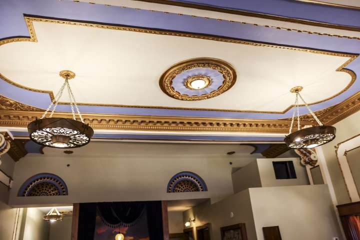 Duluth Preservation Alliance heads west for property tour