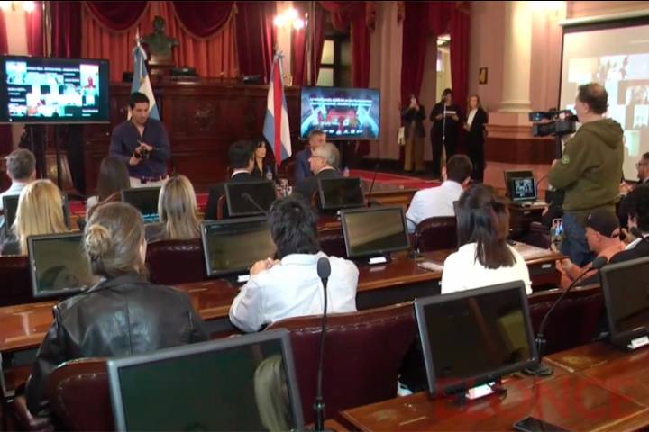 La Legislatura de Entre Ríos lanzó guía para aplicar inteligencia artificial