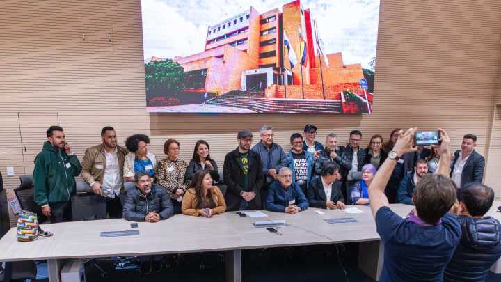 ¡Explota la política en Colombia! Más de 500 precandidatos se lanzan a las consultas del Pacto Histórico