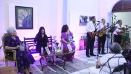 Disfrutan de una velada poético musical
