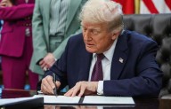 Trump asegura que tiene “pruebas” de que la lancha destruida cerca de Venezuela transportaba drogas