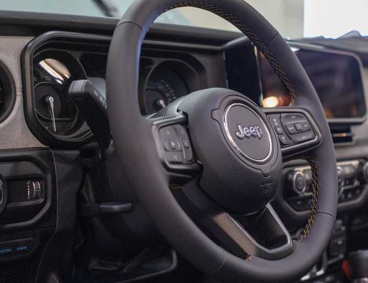 Jeep recalls thousands of popular hybrid SUV models over software problem
