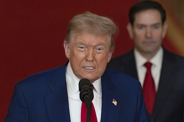Trump confirma derribo de un tercer barco procedente de Venezuela con drogas