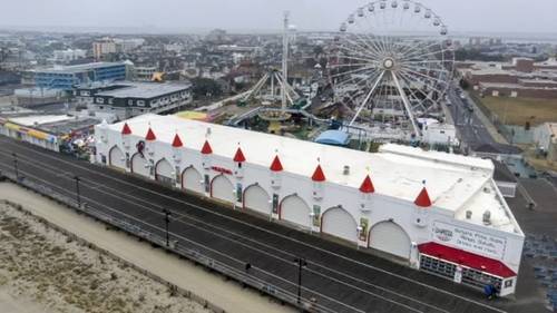 Ocean City developer weighing 2 offers for shuttered Gillian's Wonderland Pier
