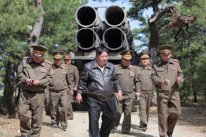 Corea del Norte alista ampliación de su arsenal nuclear y modernización del convencional