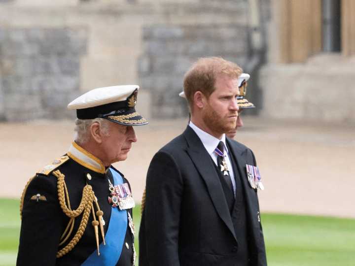 Rupturas familiares: el reencuentro de Harry y Carlos III y cómo superar años de silencio entre padres e hijos