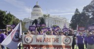 California rideshare drivers show support for bill to unionize