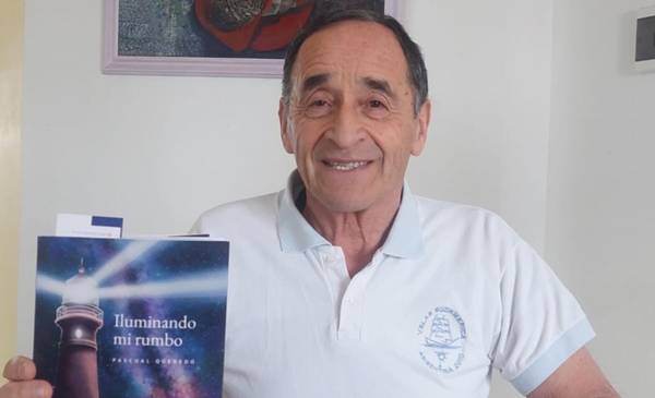 Presentación del libro “Iluminando mi rumbo”