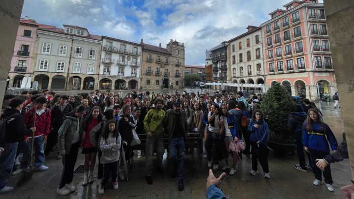 Las calles de Avilés se convierten en un gran plató de cine: ¿qué se está grabando?