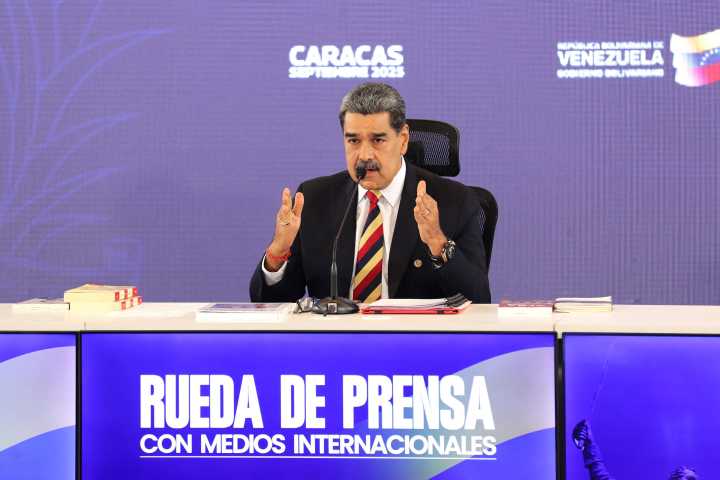 Maduro afirma que Venezuela enfrenta la «más grande amenaza» del continente en un siglo