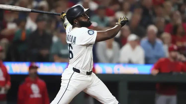 Randy Arozarena lidera a los Marineros con jonrón clave ante Cardenales