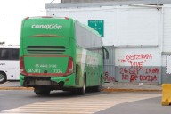 Padres de Ayotzinapa desmienten a encapuchados que bloquearon la Central del Norte