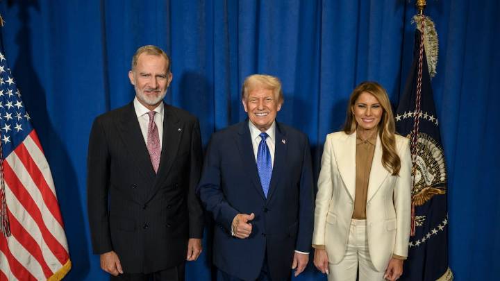 La Casa Blanca comparte la imagen del saludo entre Felipe VI y Trump
