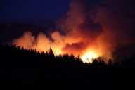 Lower Sugarloaf Fire Nearly 30,000 Acres, Remains 22% Contained