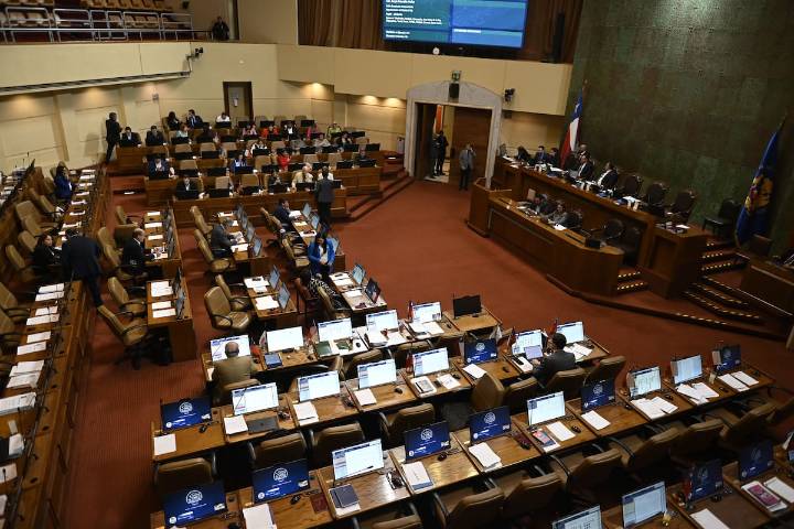 Tras investigación interna: Cámara Baja descarta que diputados hayan viajado al extranjero con licencia médica