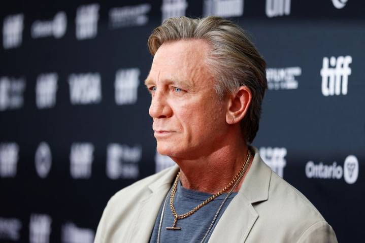 Daniel Craig returns as detective Benoit Blanc in ‘Wake Up Dead Man: A Knives Out Mystery’