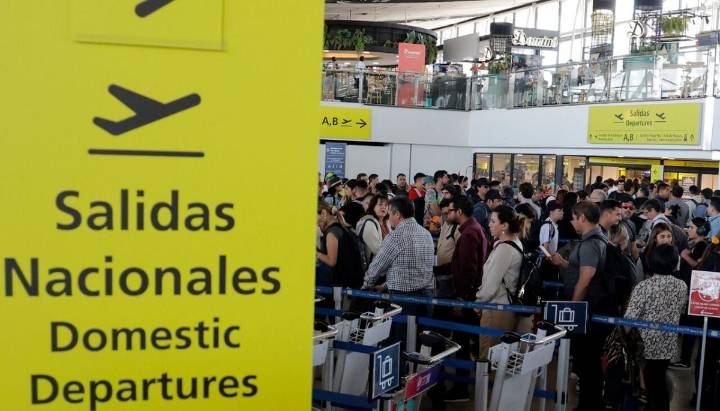 Fiestas Patrias: se estima que más de 710 mil personas usarán el Aeropuerto de Santiago