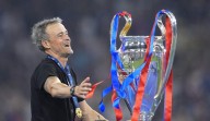 PSG confirma fractura de clavícula de su entrenador Luis Enrique
