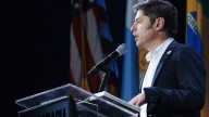 Axel Kicillof desde Nueva York criticó a Javier Milei y alertó por democracia