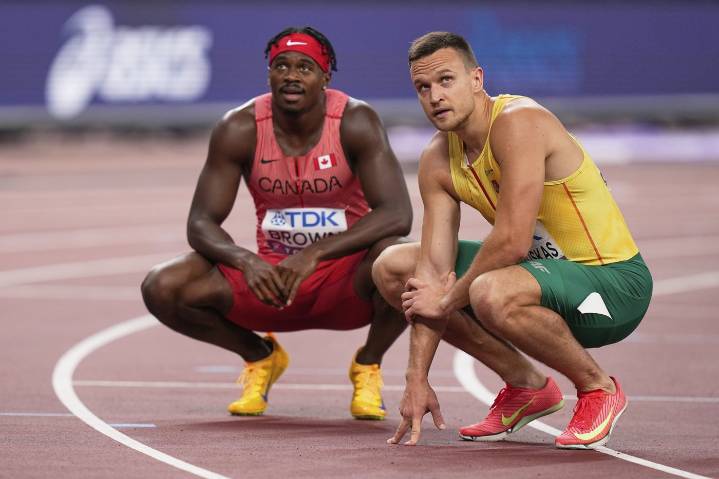 De Grasse, Brown, Blake sprint into 200-metre semifinals in Tokyo