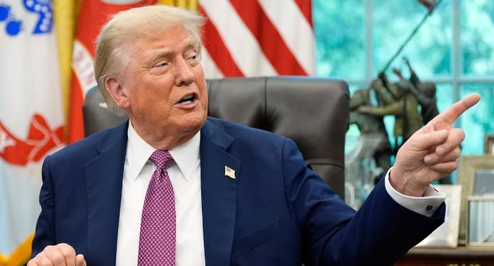 Trump niega ‘guerra’ con Chicago, pero afirma que EEUU ‘limpiará’ sus ciudades