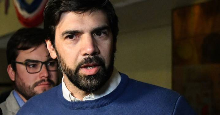 SII presenta querella contra diputado Joaquín Lavín Jr. por facturas falsas: Perjuicio fiscal sería de más de $10 millones