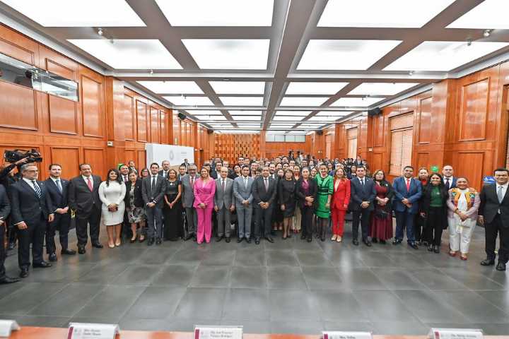 Diputados analizan Informe de Delfina Gómez con posturas divididas