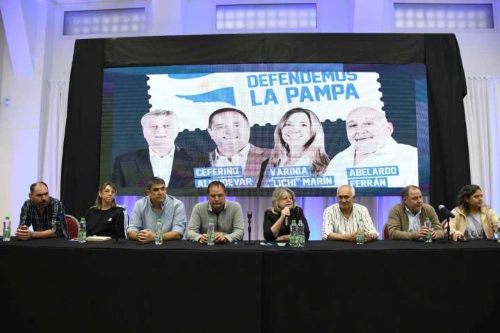 La línea Plural reunió a su militancia en Santa Rosa para definir la estrategia de campaña
