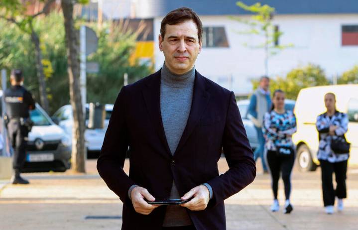 La Audiencia de Badajoz envía a juicio al hermano de Sánchez