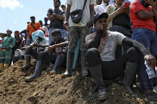 "Necesitamos un milagro": socorristas buscan a siete mineros atrapados en mina de oro en Colombia