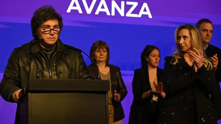 Milei convocó al diálogo a los gobernadores y armará una mesa política con Karina, Santiago Caputo y Martín Menem