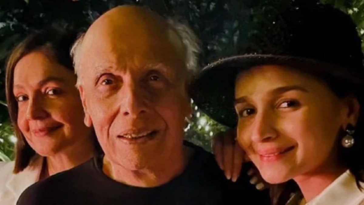 Will Alia Bhatt Soon Collaborate With Pooja Bhatt? Mahesh Bhatt Answers