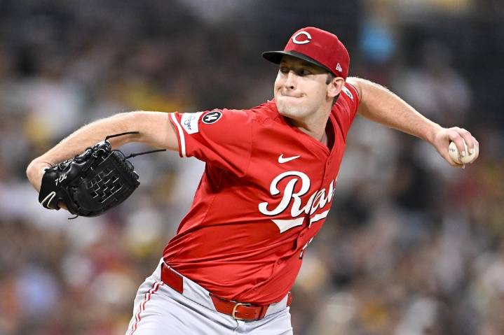 Deadspin | Reds try to rebound vs. Athletics in series finale