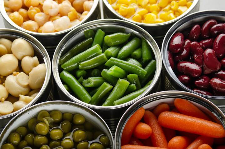 Alimentos enlatados: mitos, realidades y recomendaciones de consumo