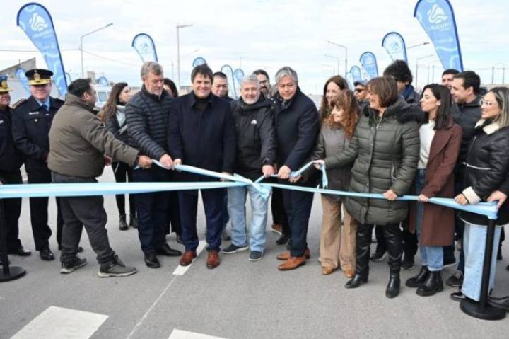 Inauguraron las avenidas Eslovenia y Los Paraísos: la ciudad celebra su mes aniversario