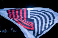 Allen estate formally agrees to sell Trail Blazers to group led by Tom Dundon