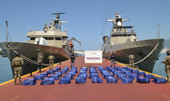 Incautan autoridades 1.6 toneladas de cocaína en costas de Guerrero