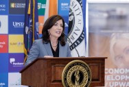 Hochul respalda a Zohran Mamdani para la alcaldía de New York