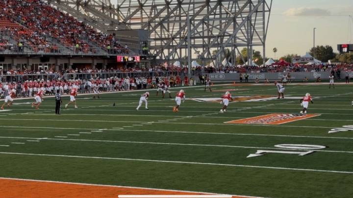 Policía de UTRGV reporta cuatro arrestos en el partido de fútbol del fin de semana