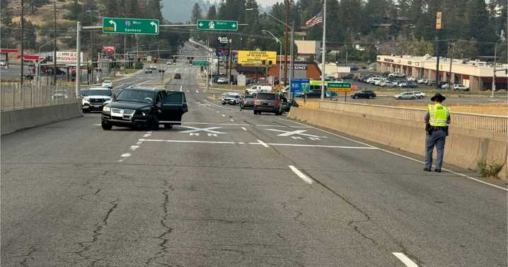 Multi-vehicle crash shuts down northbound Pines Road in Spokane Valley
