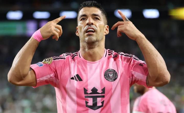 Video: Inter Miami star Luis Suarez spits at Seattle Sounders member as 2025 Leagues Cup final ends with brawl