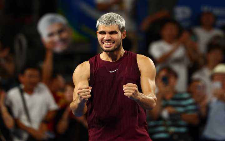 Carlos Alcaraz bate su récord de victorias en un año
