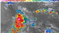 Lluvias deja varias colonias de Mazatlán sin electricidad
