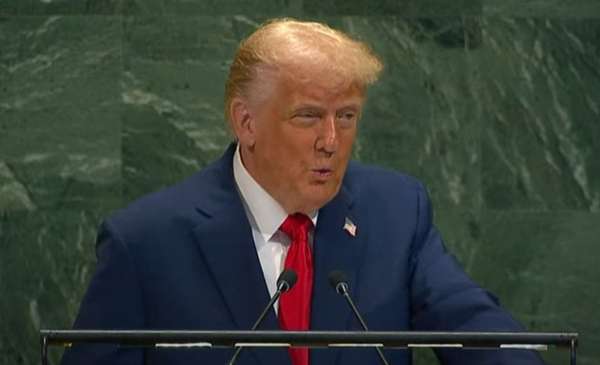 Trump ante ONU: se quejó por una escalera y un teleprompter rotos
