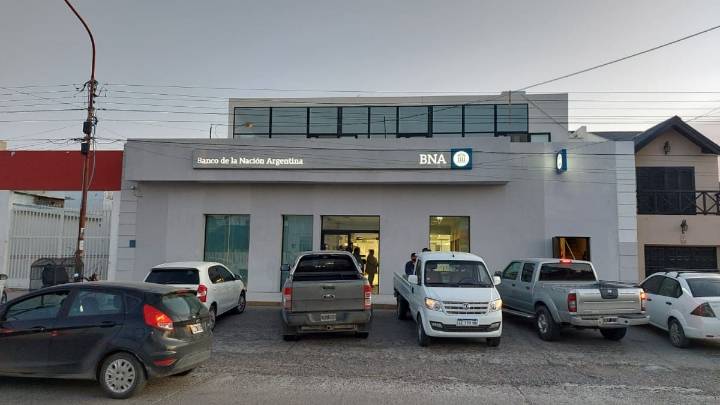 Una empleada del Banco Nación fue procesada por desviar casi un millón de pesos de cuentas de clientes