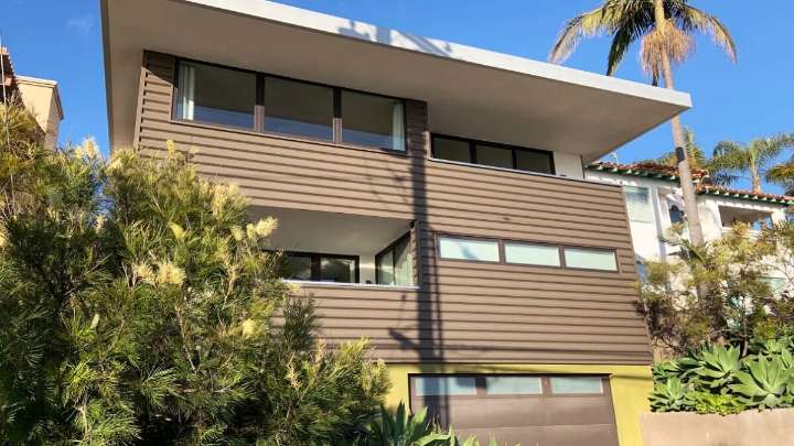 5 lessons from this Hermosa Beach house that generates more energy than it uses